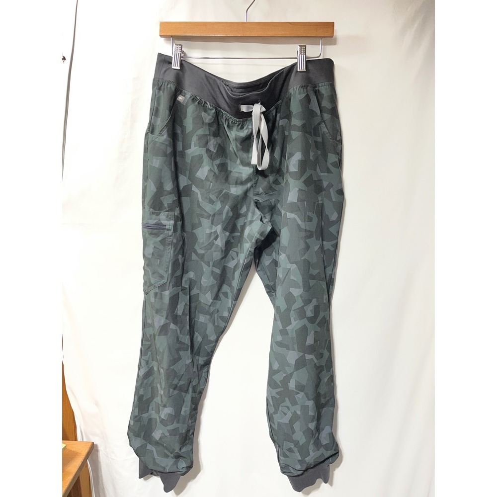 FIGS Technical Collection Cargo Jogger Pants Mens XL Camo Recycled‎ Polyester